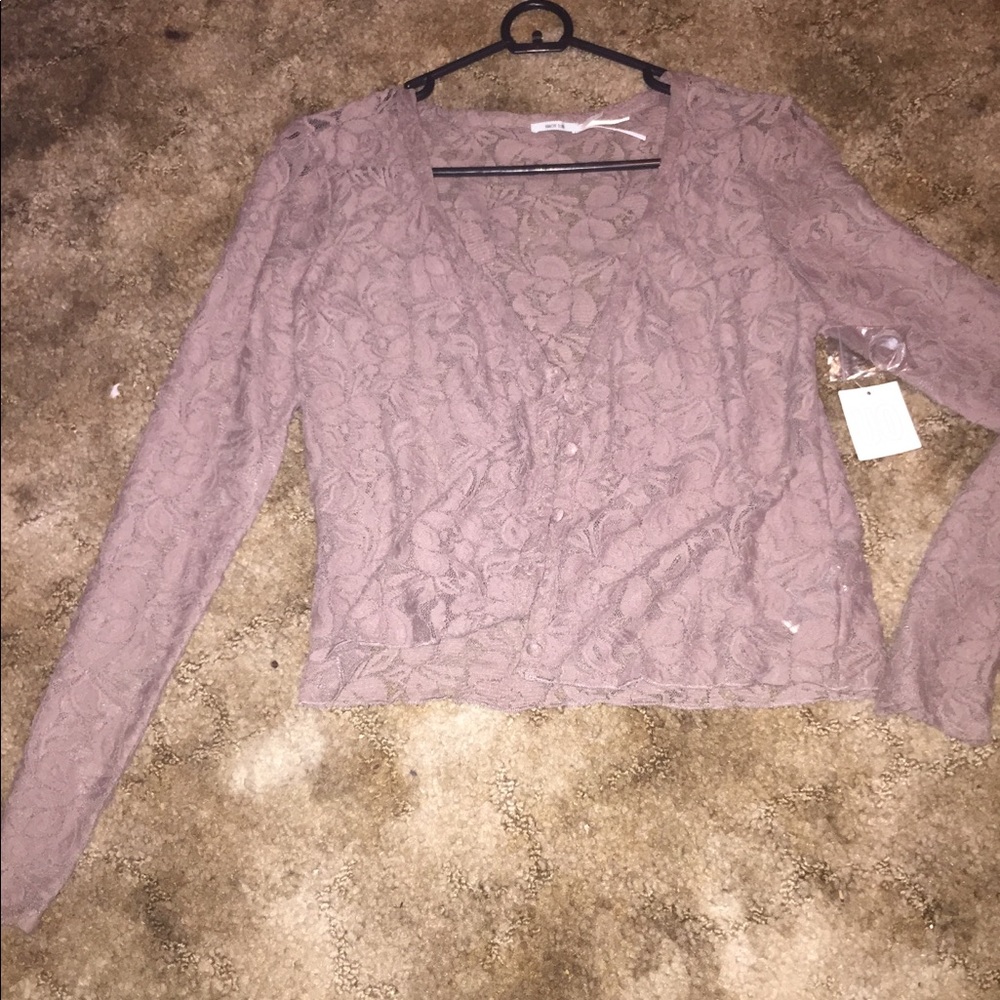 ❤️Urban outfitters lace button up top❤️